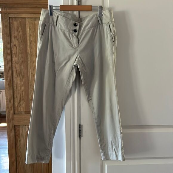 Burberry Pants - BURBERRY khaki colour crop Capri pants USA 12
